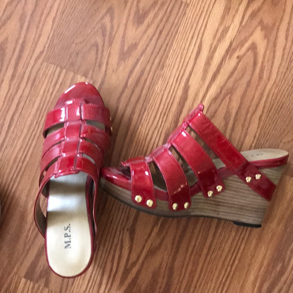 Dress shoes